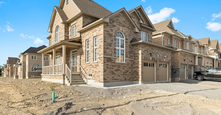 2 Heather Fullerton Road, Georgina, ON, L0E 1R0 - 2