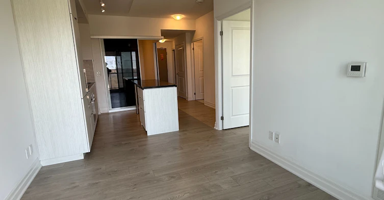601-18 Rouge Valley Drive W, Markham, ON, L6G 0H1 - 9