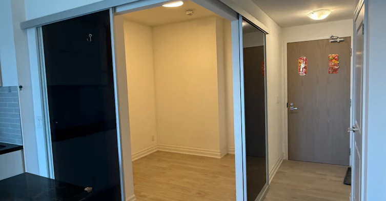 601-18 Rouge Valley Drive W, Markham, ON, L6G 0H1 - 11