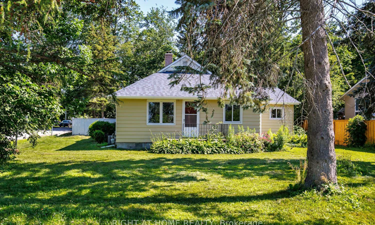 51 Lakeside Drive