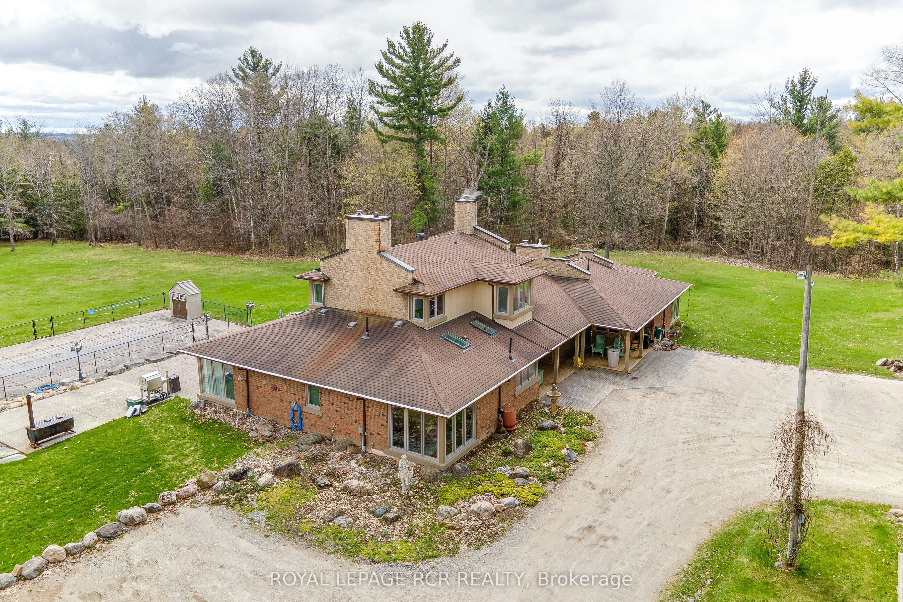16365 Bathurst Street, Newmarket, ON, L3X 1Z8