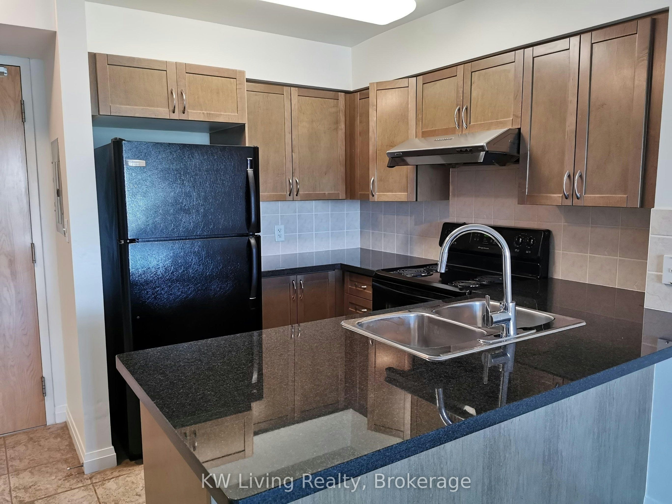321A-7363 Kennedy Road, Markham, ON, L3R 1G8 - 2