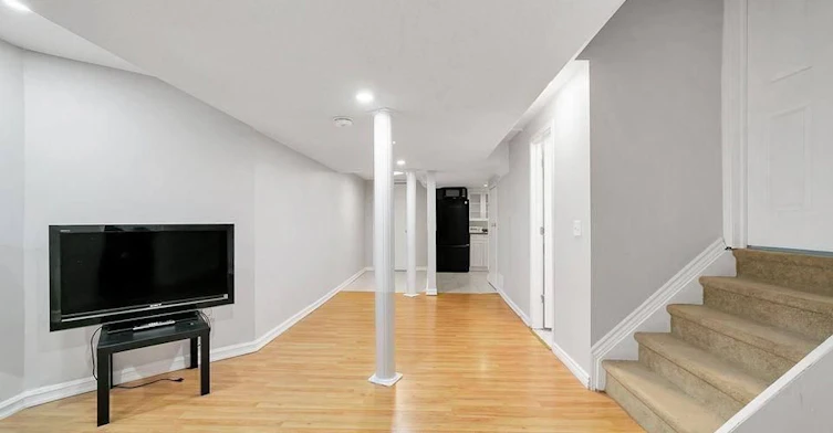 2 Bed Basement-28 Hartwell Way, Aurora, ON, L4G 7X7 - 8