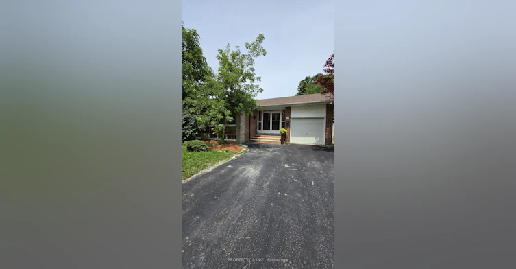 Main-121 Trayborn Drive, Richmond Hill, ON, L4C 4K6