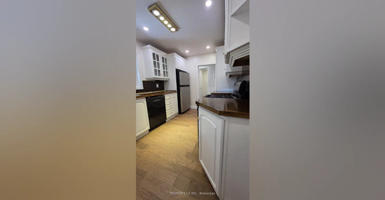 Main-121 Trayborn Drive, Richmond Hill, ON, L4C 4K6 - 7