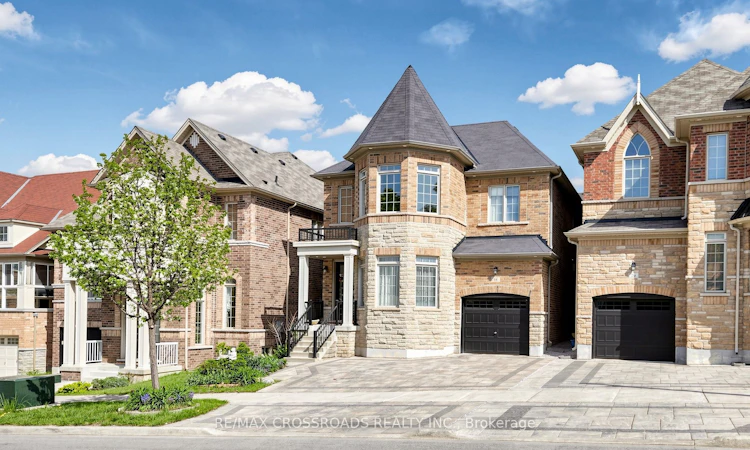 18 Beckett Avenue