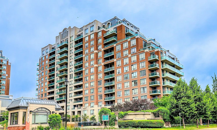 814-350 Red Maple Road