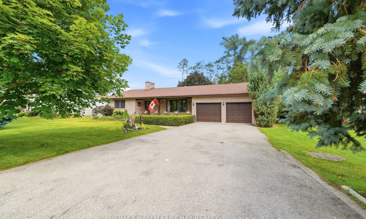 14 Douglas Drive