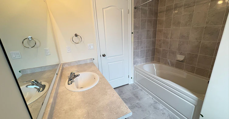 6 Heather Fullerton Road, Georgina, ON, L0E 1R0 - 7