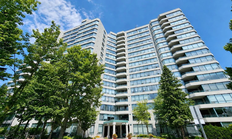 1509-120 Promenade Circle