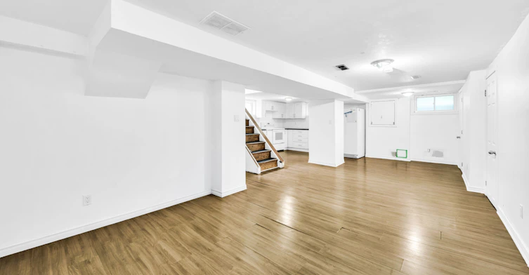 Basement-43 Parkside Drive, Newmarket, ON, L3Y 4R7 - 3