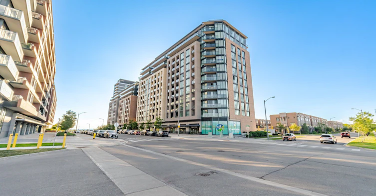 714-100 Eagle Rock Way, Vaughan, ON, L6A 5B9 - 35
