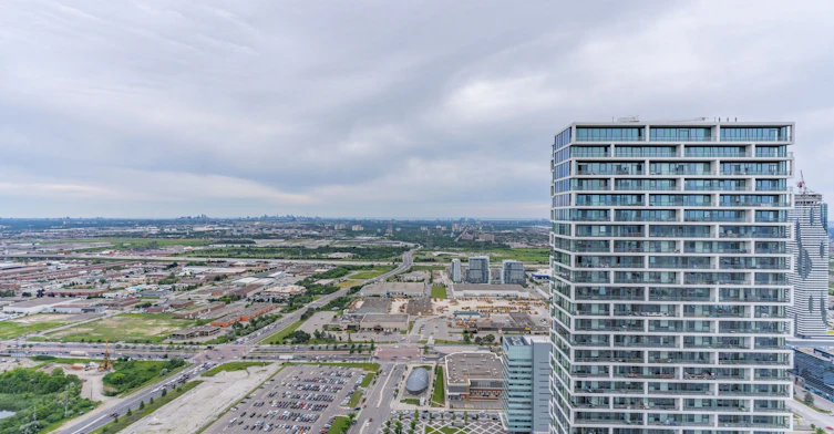 5903-898 Portage Parkway, Vaughan, ON, L4L 0J6 - 24