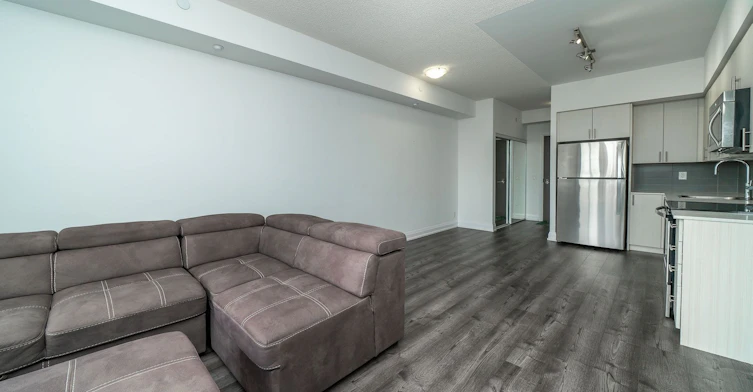 318-7900 Bathurst Street, Vaughan, ON, L4J 0J9 - 10