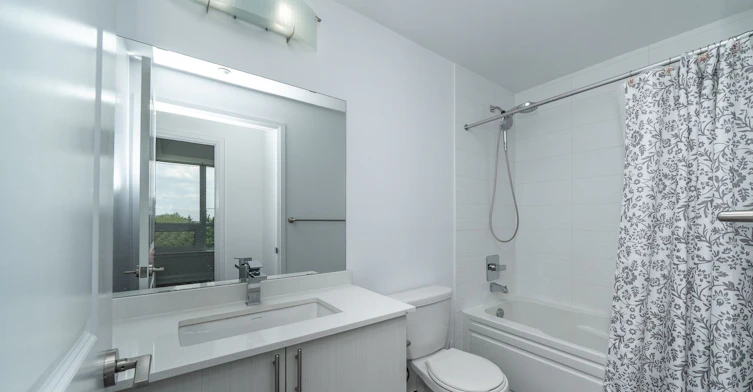 318-7900 Bathurst Street, Vaughan, ON, L4J 0J9 - 16