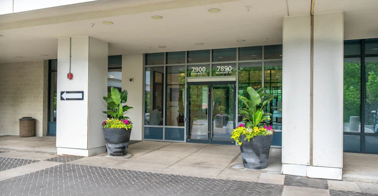 318-7900 Bathurst Street, Vaughan, ON, L4J 0J9 - 2