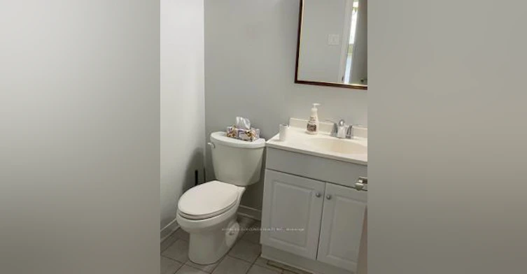 38 Keffer Circle, Newmarket, ON, L3X 1R7 - 3