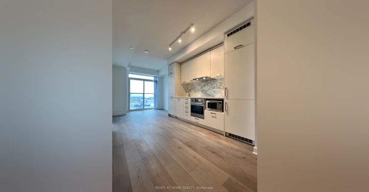 915-10 Honeycrisp Crescent, Vaughan, ON, L4K 0M7 - 4