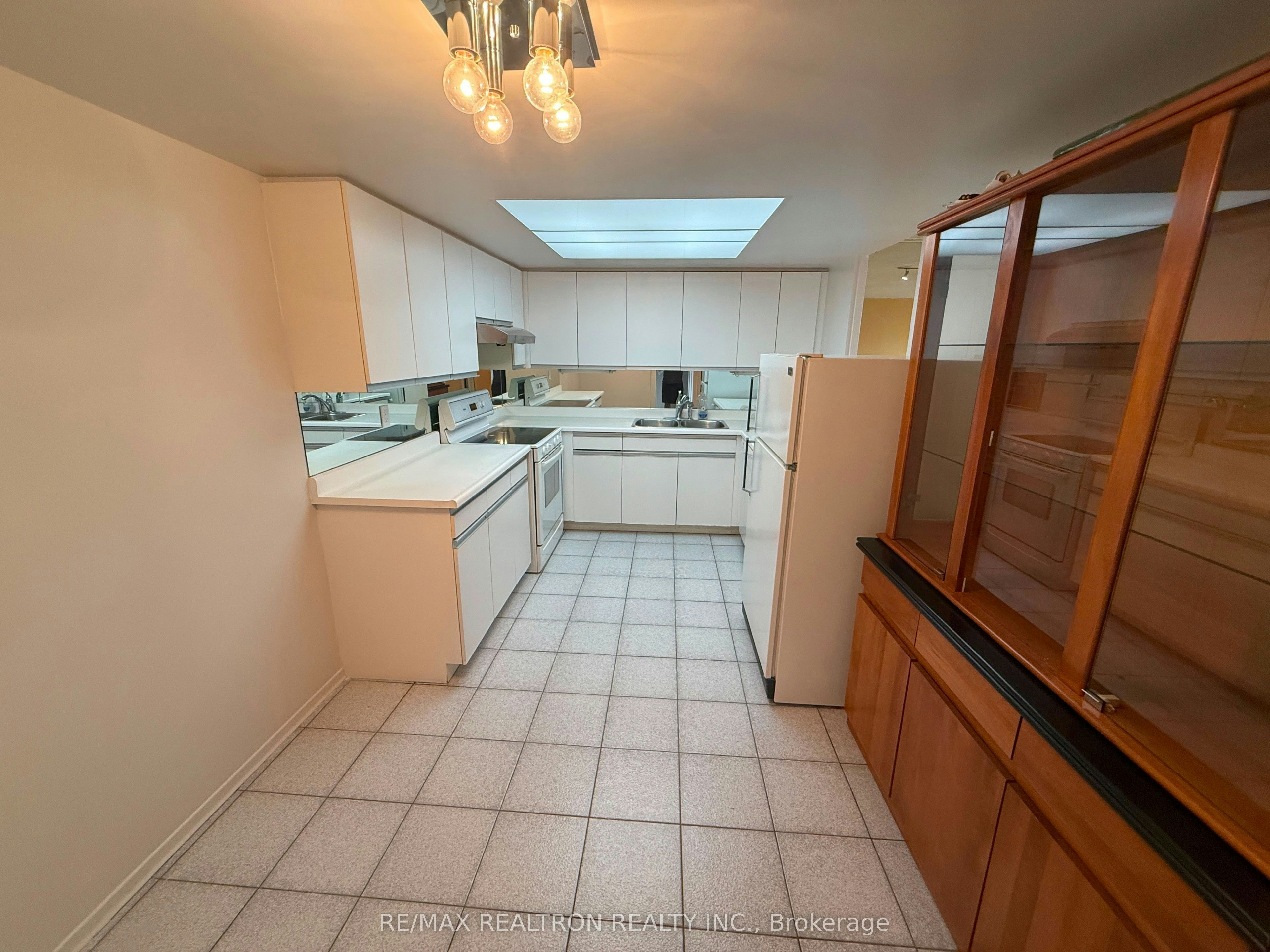 705-20 Baif Boulevard, Richmond Hill, ON, L4C 8T1 - 9