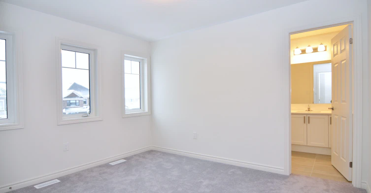 18 Hummingbird Grove, Adjala-Tosorontio, ON, L0G 1W0 - 18