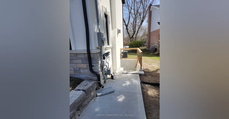 Basement Unit-452 D'arcy Street S, Newmarket, ON, L3Y 1N1 - 2