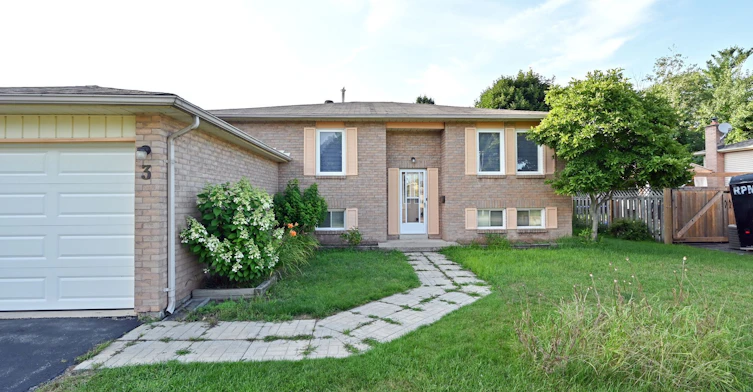 3 John James Drive, Essa, ON, L3W 0J4 - 3