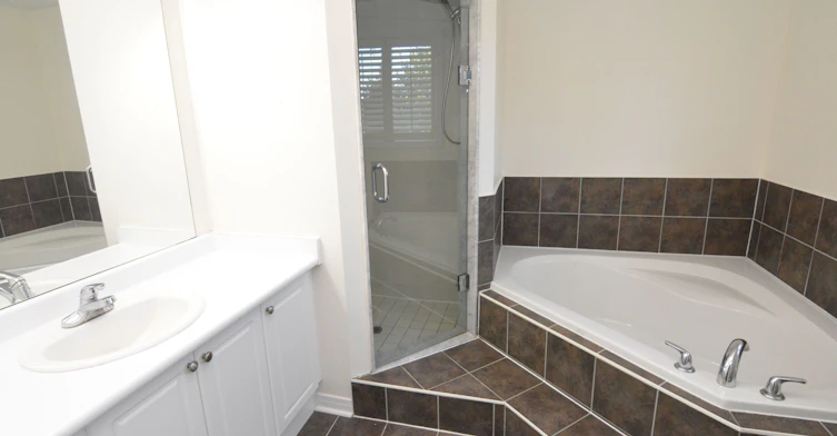 129 Trailhead Avenue, Newmarket, ON, L3X 2Z6 - 8