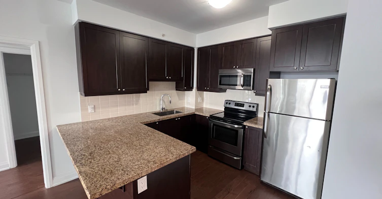 206-12 Woodstream Boulevard, Vaughan, ON, L4L 8C3 - 17