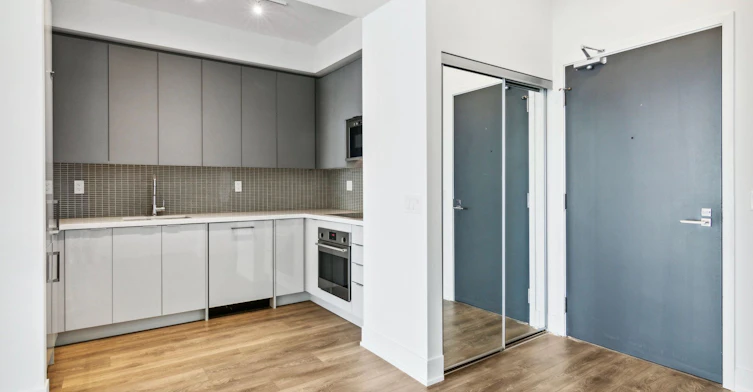 2404-2916 Highway 7 Road, Vaughan, ON, L4K 0K6 - 11