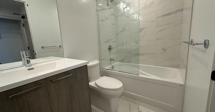 5601-225 Commerce Street, Vaughan, ON, L4K 0R1 - 11