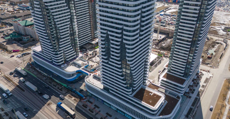 5601-225 Commerce Street, Vaughan, ON, L4K 0R1