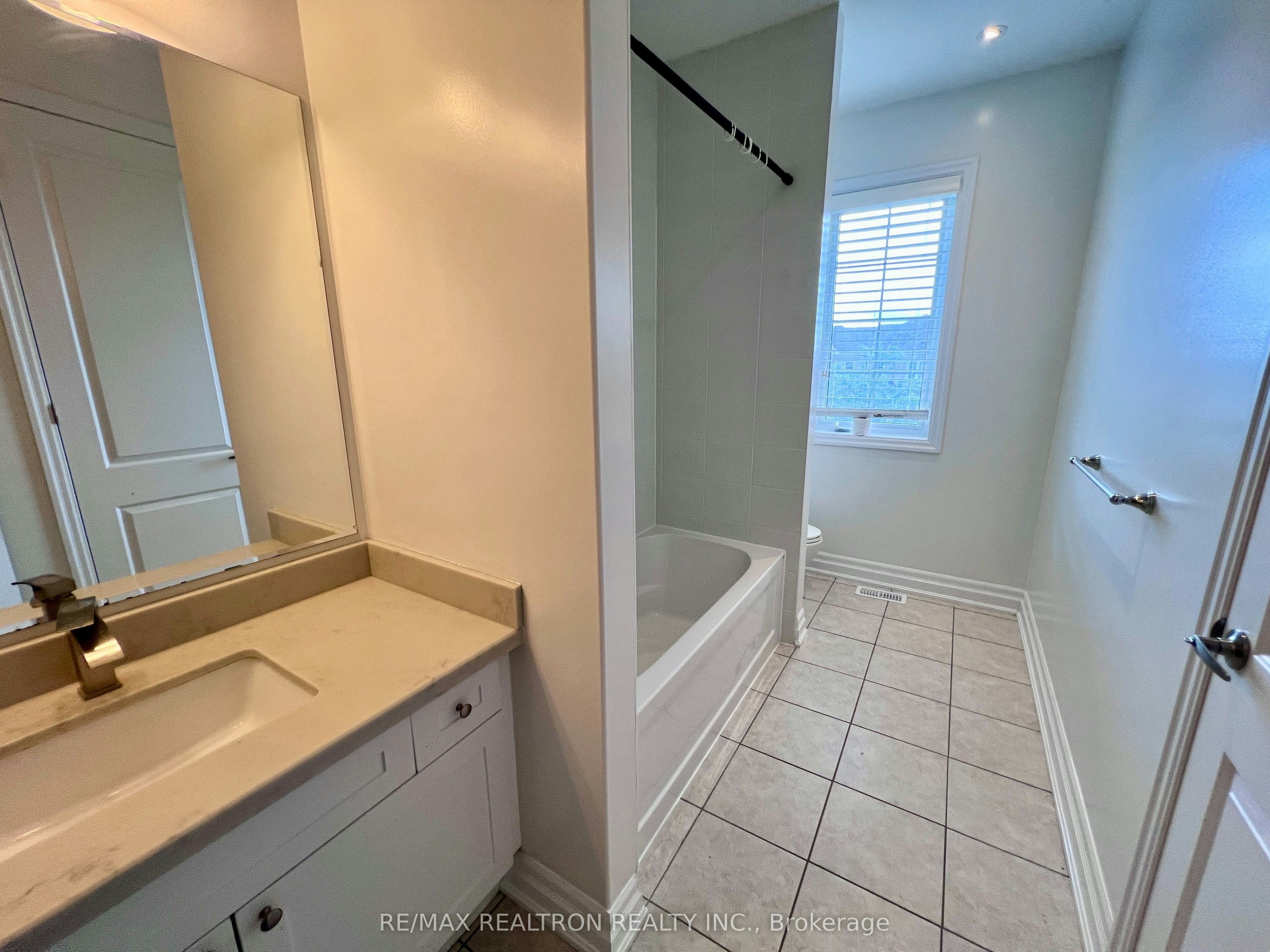 223 Thomas Phillips Drive, Aurora, ON, L4G 0Y2 - 17