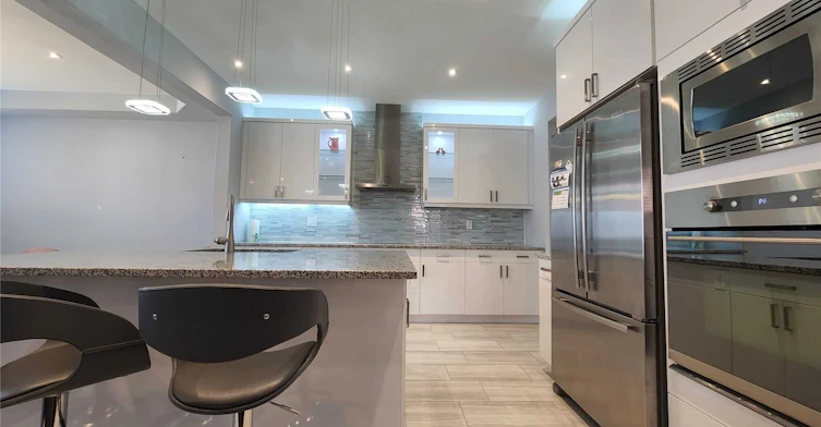 223 Thomas Phillips Drive, Aurora, ON, L4G 0Y2 - 9