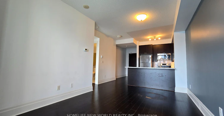 302-131 Upper Duke Crescent, Markham, ON, L6G 0C9