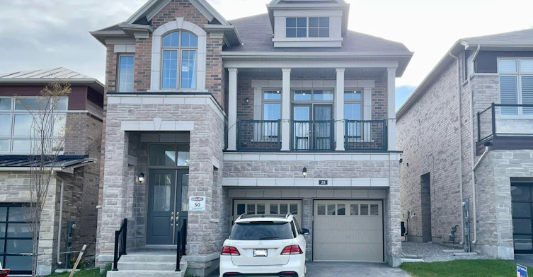 28 John Smith Street, East Gwillimbury, ON, L9N 0S7