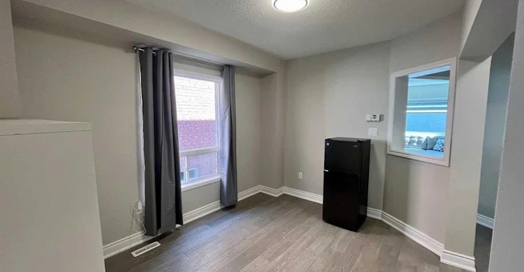 Upper-545 Menczel Crescent, Newmarket, ON, L3X 2P2 - 9