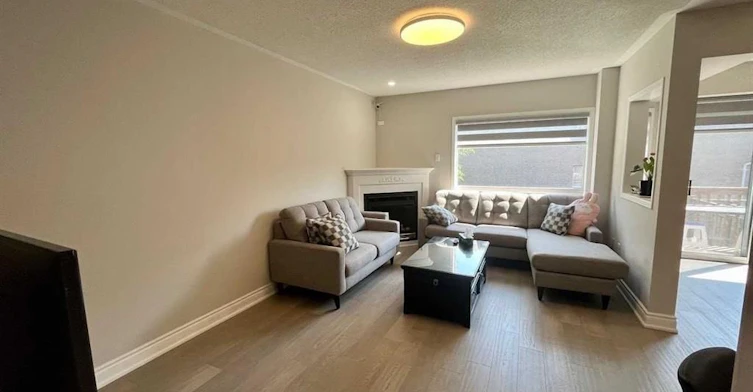 Upper-545 Menczel Crescent, Newmarket, ON, L3X 2P2 - 3
