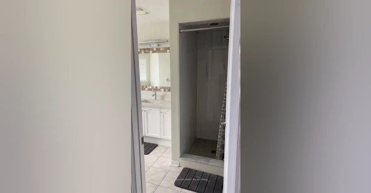 Upper-545 Menczel Crescent, Newmarket, ON, L3X 2P2 - 21