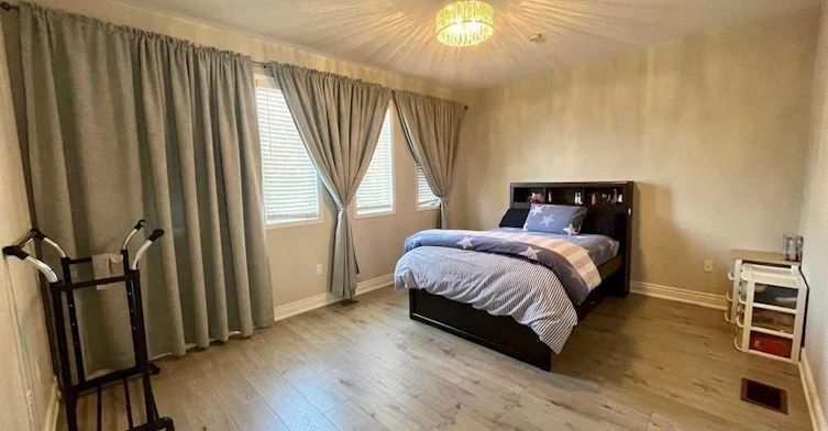 Upper-545 Menczel Crescent, Newmarket, ON, L3X 2P2 - 13
