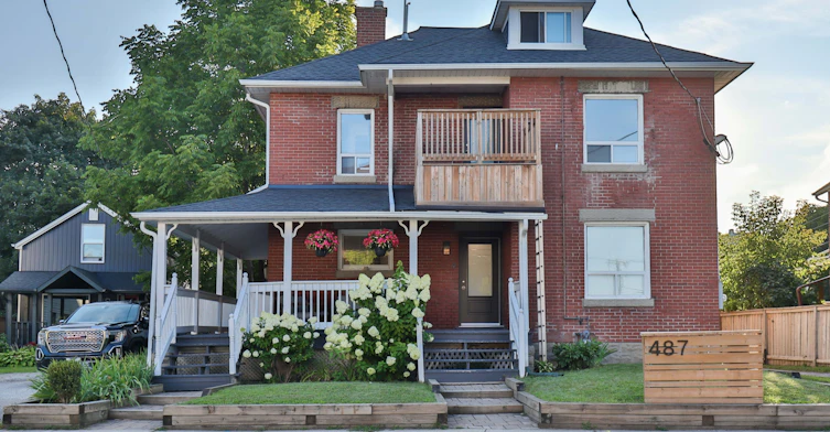 A-487 Eagle Street, Newmarket, ON, L3Y 1K7