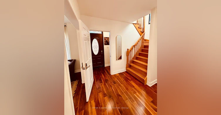 14 Buckhorn Avenue, Richmond Hill, ON, L4C 0E3 - 2