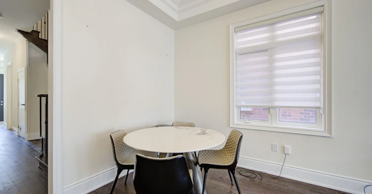 Main & 2nd Floor-35 Red Giant Street, Richmond Hill, ON, L4C 4Y4 - 9