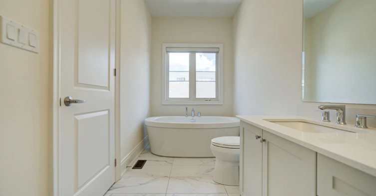 Main & 2nd Floor-35 Red Giant Street, Richmond Hill, ON, L4C 4Y4 - 34