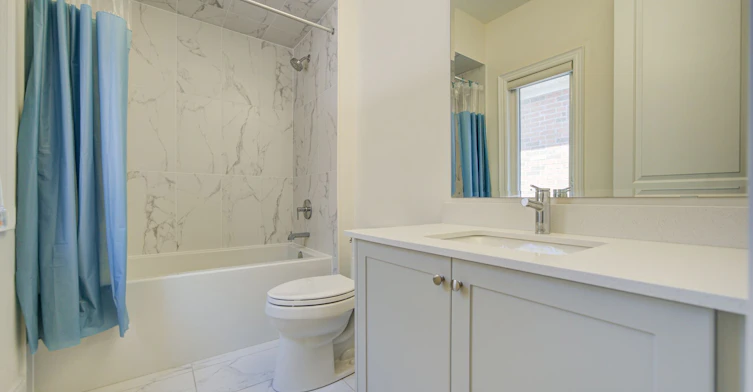 Main & 2nd Floor-35 Red Giant Street, Richmond Hill, ON, L4C 4Y4 - 39
