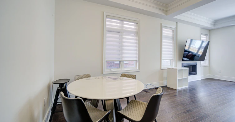 Main & 2nd Floor-35 Red Giant Street, Richmond Hill, ON, L4C 4Y4 - 10