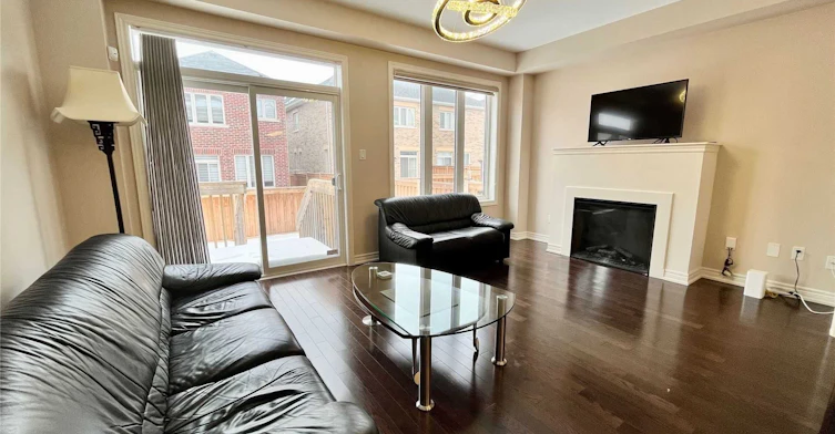 12 Constable Street, Aurora, ON, L4G 1B7 - 2