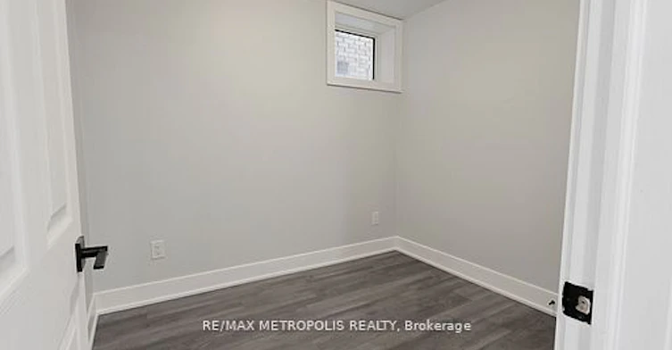 BSMT-75 Eastgrove Square, East Gwillimbury, ON, L9N 0R3 - 12