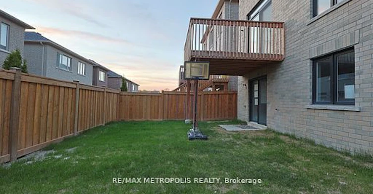 BSMT-75 Eastgrove Square, East Gwillimbury, ON, L9N 0R3 - 21