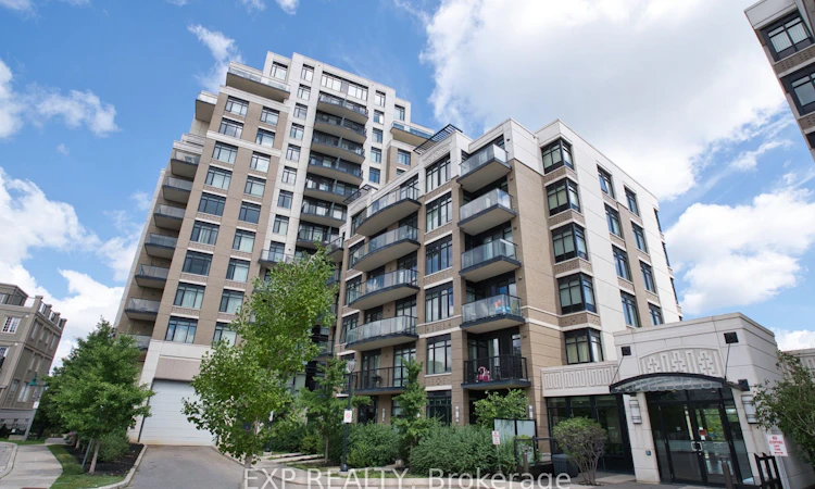 310-151 Upper Duke Crescent