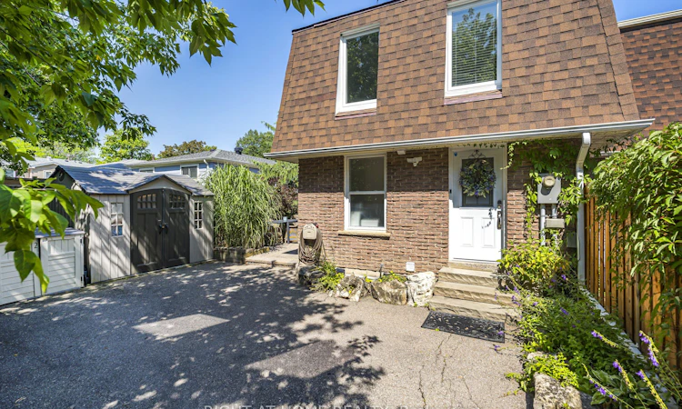56 Penwick Crescent